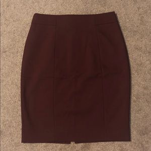 💥SOLD💥 H&M | burgundy skirt